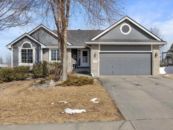 2402 Aberdeen Dr, Papillion, NE 68133