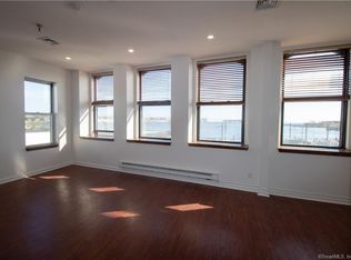 207 Bank St UNIT 302, New London, CT 06320