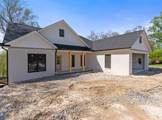 1430 Beechtop Ln, Kodak, TN 37764