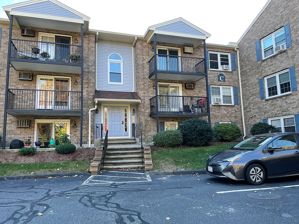 610 S Franklin St #C304