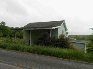 1347 Yellow Brick Rd, Brookville, PA 15851