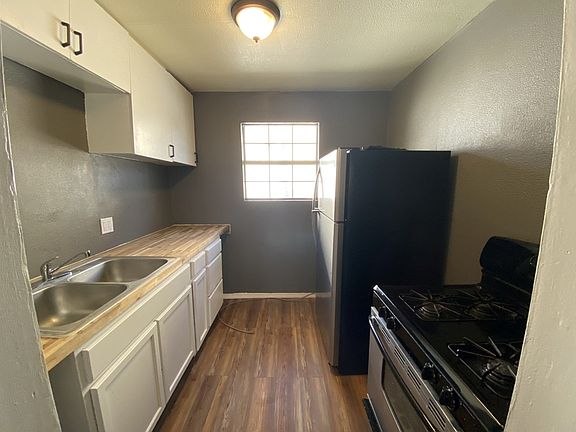 4th image of 3238 E Easton St