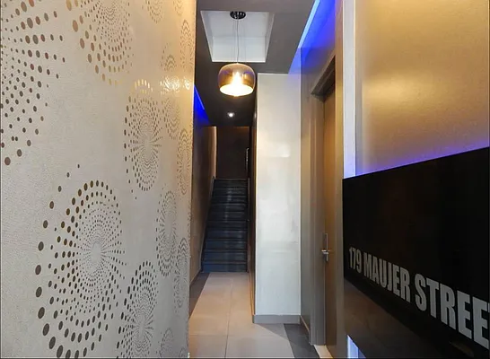 Rented by Nooklyn NYC LLC | media 47