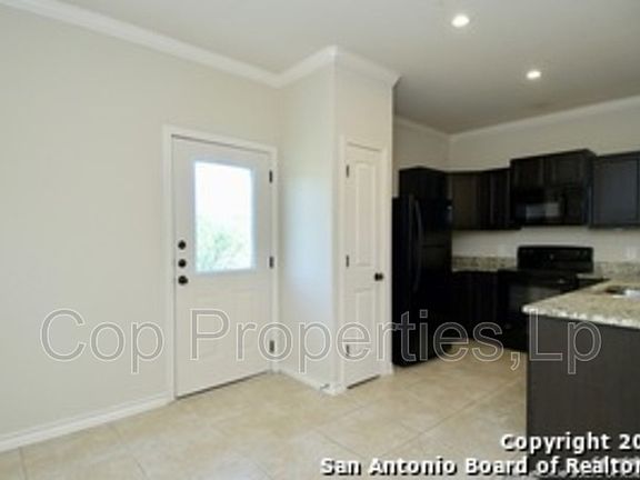 3rd image of 6622 Arancione Ave #106