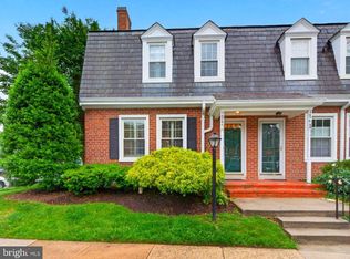 4656 36th St S #A, Arlington, VA 22206