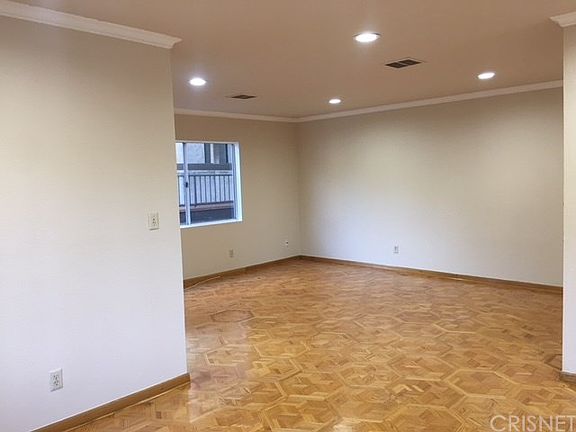 2nd image of 503 Lincoln Ave APT 1