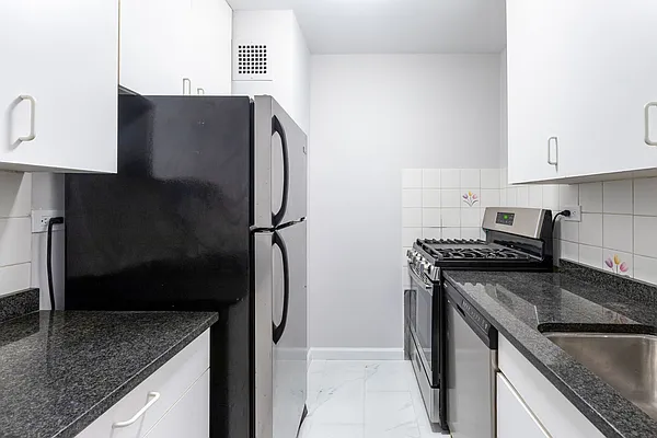 Rented by Corcoran | media 16