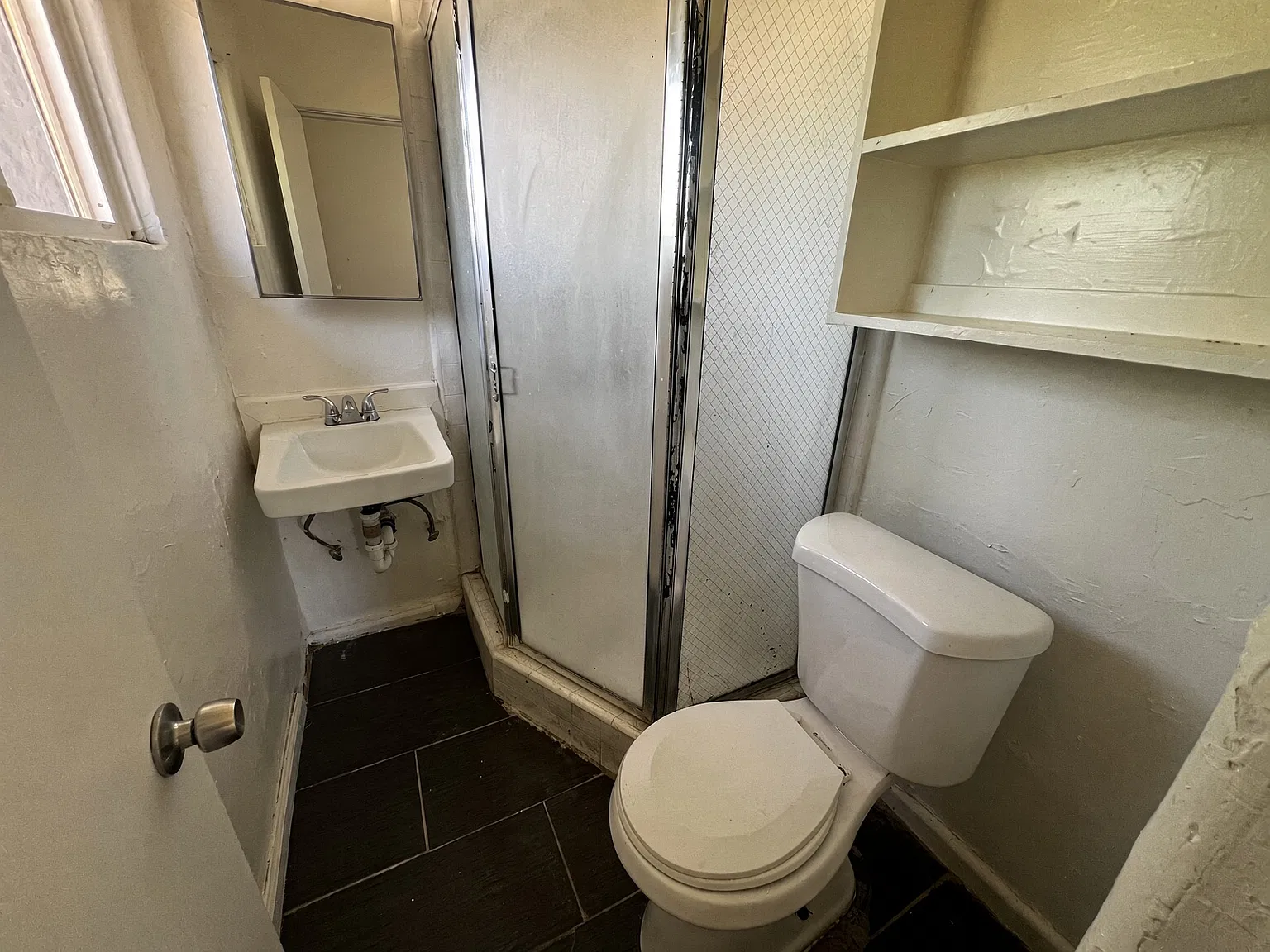 2 bed, 650 sqft, $1,100 — Photo 3