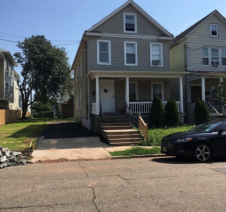 1st image of 7 Maple St