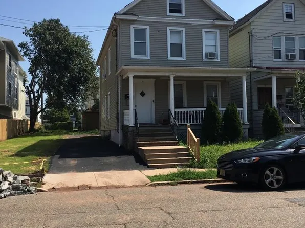 7 Maple St, New Brunswick, NJ 08901