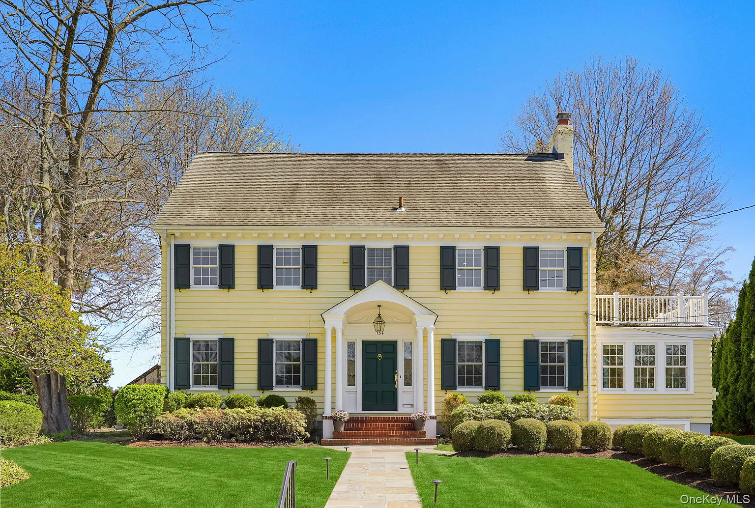 134 Brewster Road photo 1
