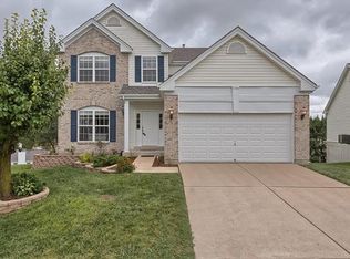 336 Birchwood Crossing Ln, Maryland Heights, MO 63043