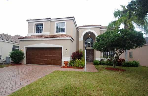 1st image of 6367 NW 80th Dr