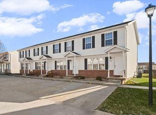 207 Crossing Dr, Normal, IL 61761