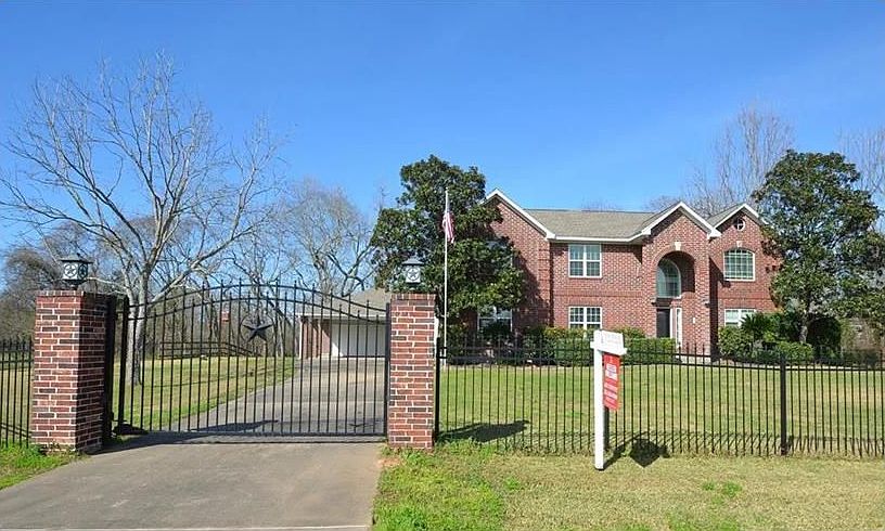 1st image of 5434 Chinaberry Grv