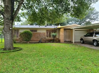 246 Middlebury Dr, San Antonio, TX 78217