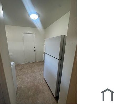 5th image of 1570 N Brooks Ave