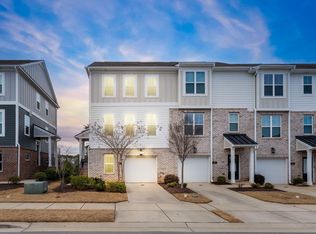 360 Skymont Dr, Holly Springs, NC 27540