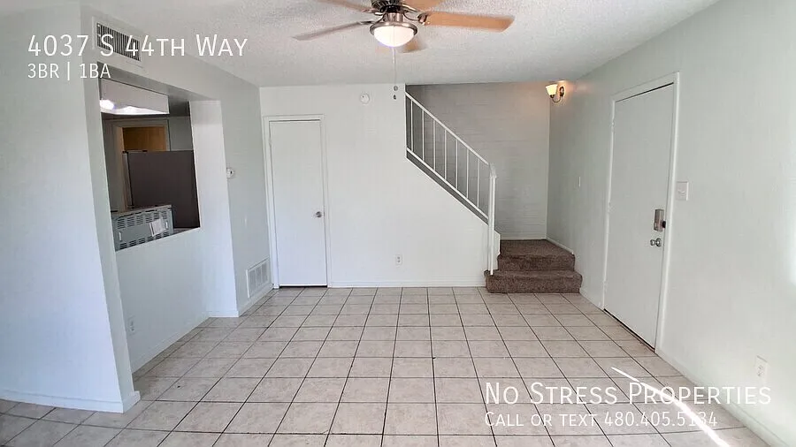 3 bed Townhome at 40th St and Broadway! — Photo 3