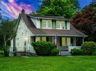 8 Austin Rd, Mahopac, NY 10541