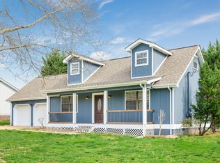 5619 Landrum Dr, Ooltewah, TN 37363