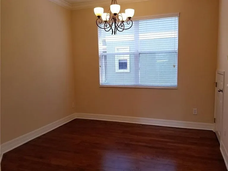 2401 S Shine Ave — Photo 6