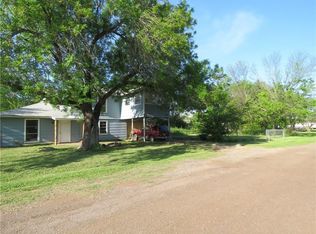 173 Rs County Road 1536, Point, TX 75472