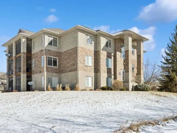 4383 Berkeley Ln, Iowa City, IA 52245