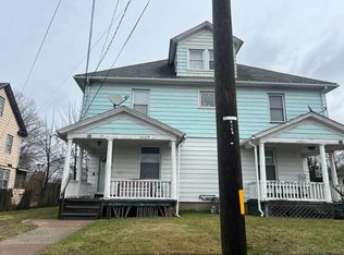 27-29 Lilac St, Manchester, CT 06040