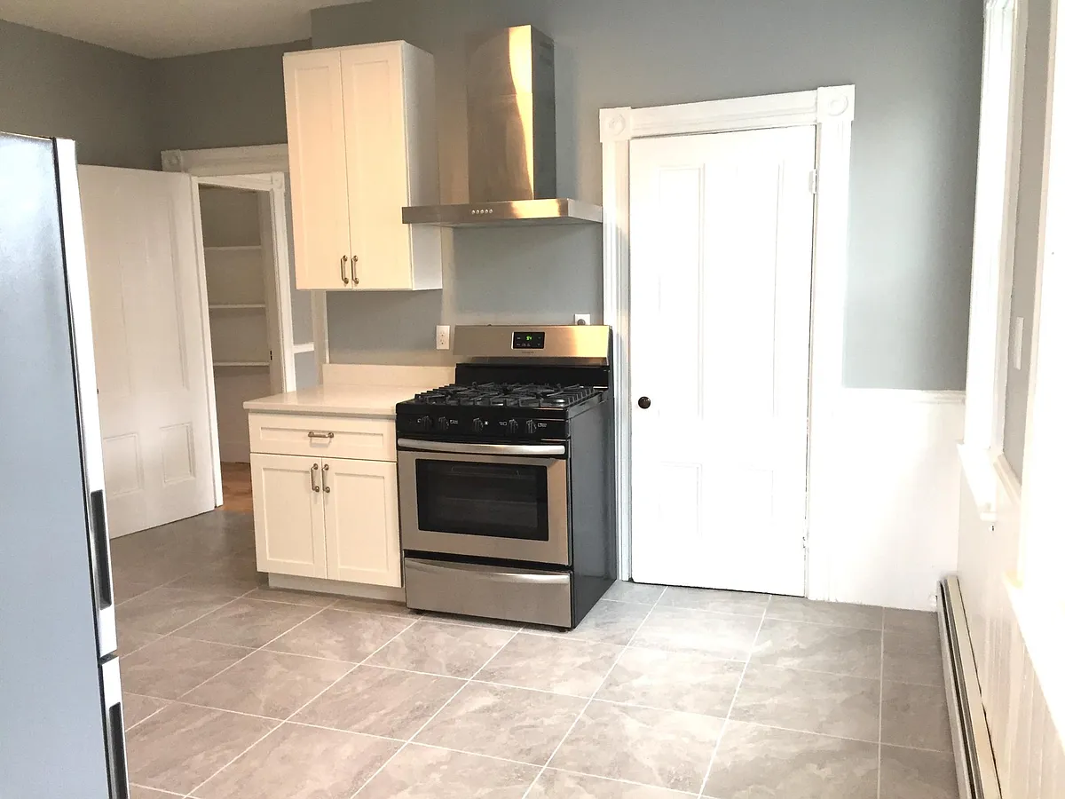 Kitchen - 74 Armstrong Ave #2