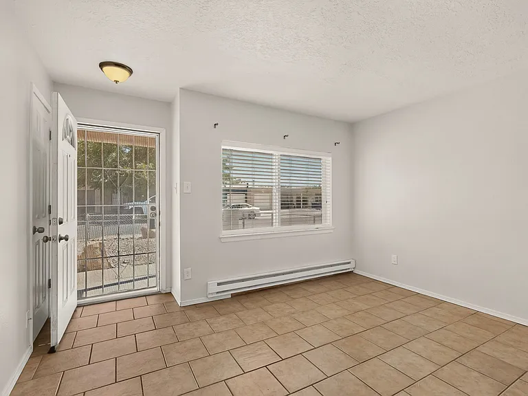 5013 Argus Ave NW — Photo 8