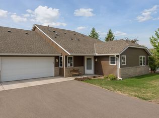 6217 Creekview Ln N, Brooklyn Park, MN 55443
