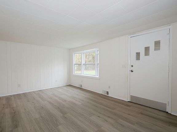 5th image of 121 Westport Rd Unit 2