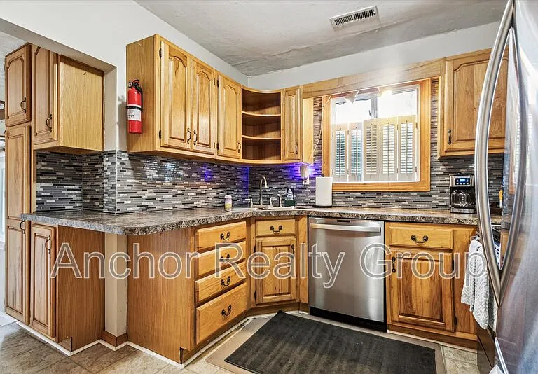 1839 Edgewood Ave — Photo 43