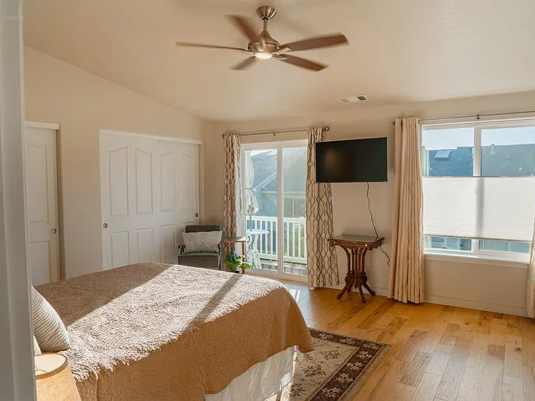 237 Dunthorpe Dr — Photo 26
