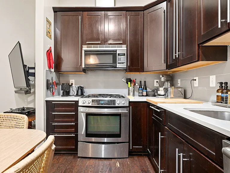 Updated Kitchen with Stainless Steel Appliances