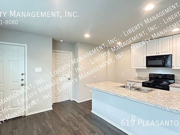 4th image of 619 Pleasanton Way