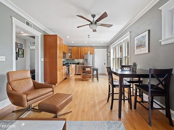 5th image of 3351 N Clifton Ave APT 3W