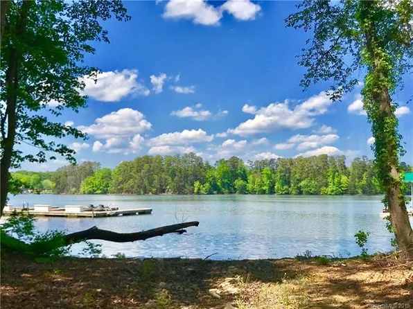 297 Pattersons Br, New London, NC 28127