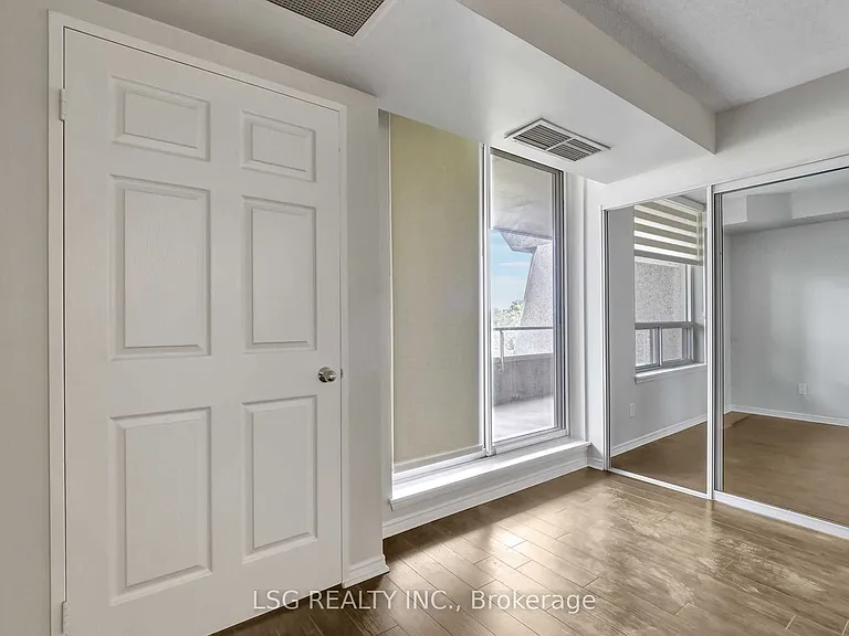 35 Empress Ave #601 — Photo 23
