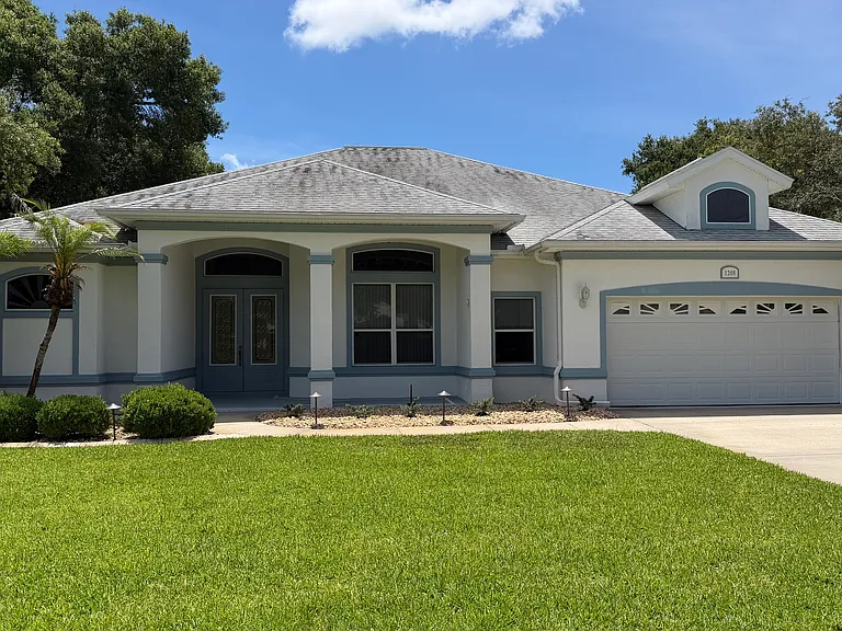 1208 Londonderry Cir — Photo 2