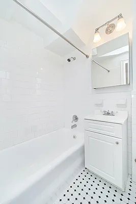 Rented by Living New York | media 8