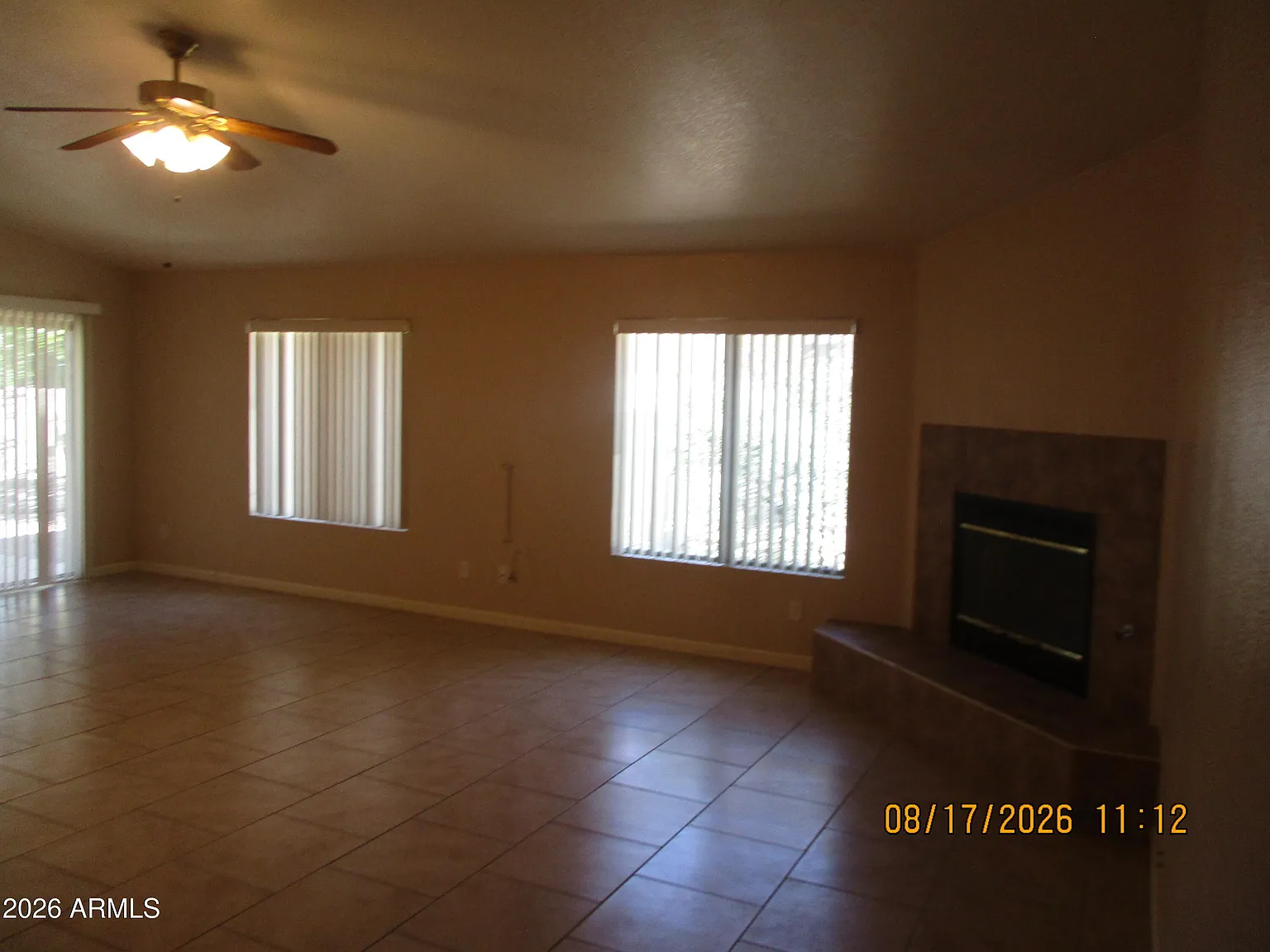 3 bed, 2.0 bath, 1470 sqft, $1,700 — Photo 3