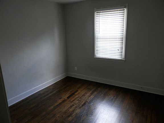 2nd image of 3122 N Lafayette Cir