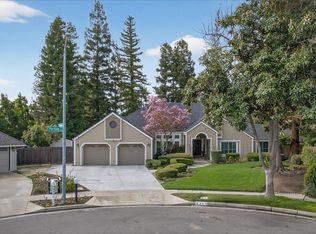 8269 N 6th St, Fresno, CA 93720