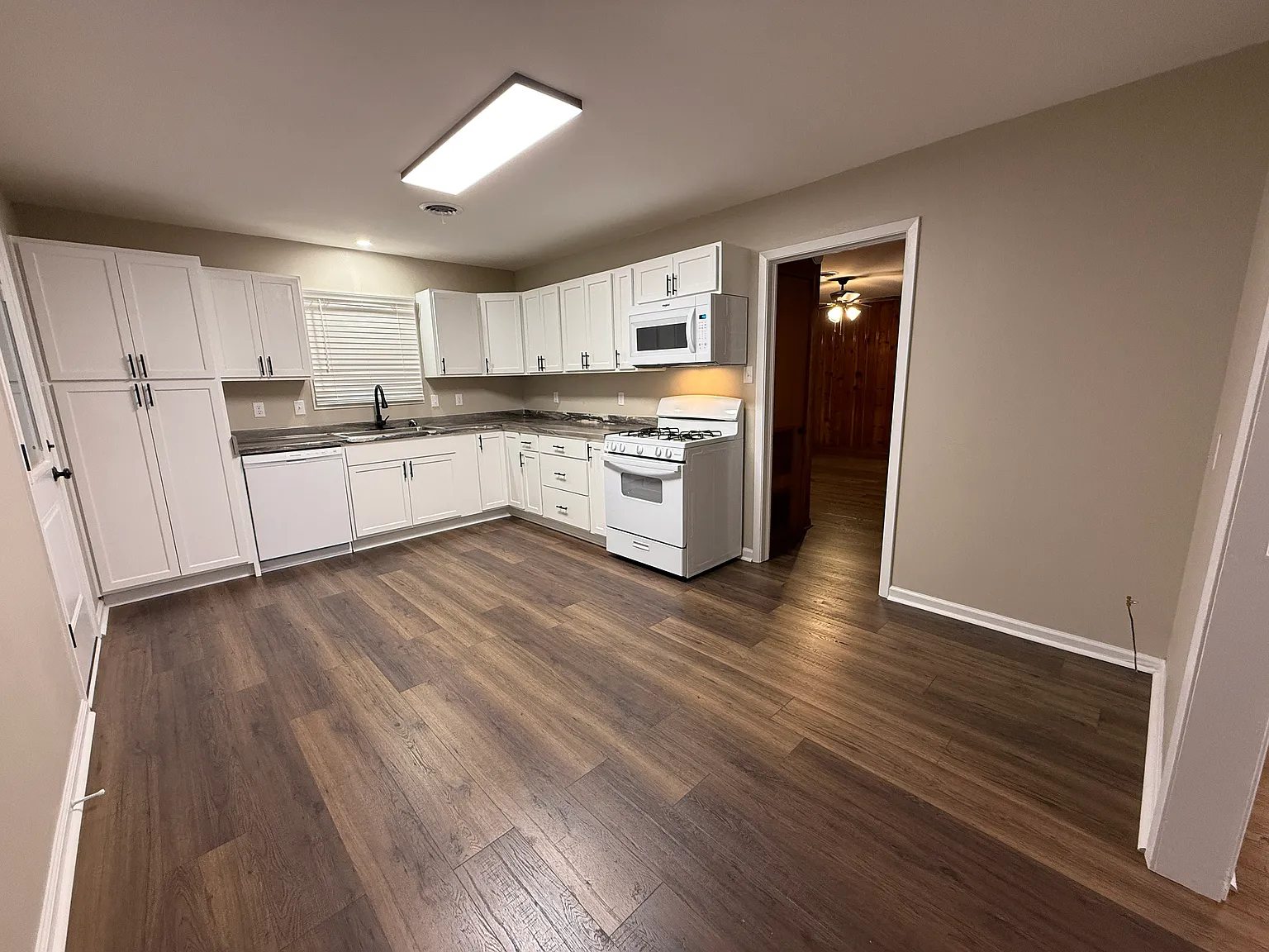 3 bed, 1485 sqft, $1,650 — Photo 3