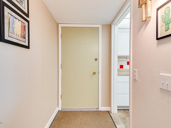 4th image of 13702 N 98th Ave Unit J