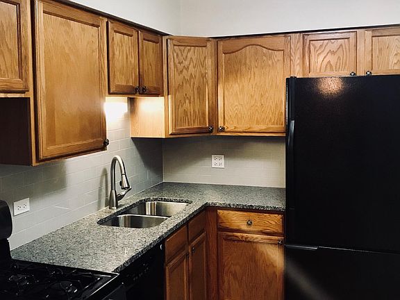 2nd image of 1477 N Winslowe Dr