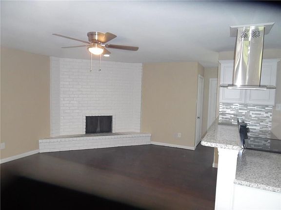 3rd image of 6844 Glendale Dr