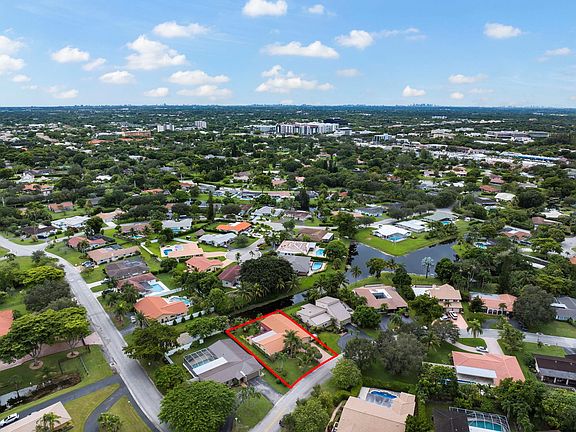 4th image of 3881 NW 100th Avenue